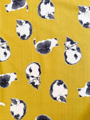 Japanese Dobby / Mustard Kitty Cats / 25cm