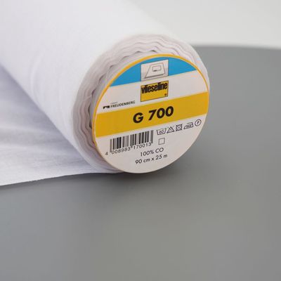 Vlieseline G700 / Per metre