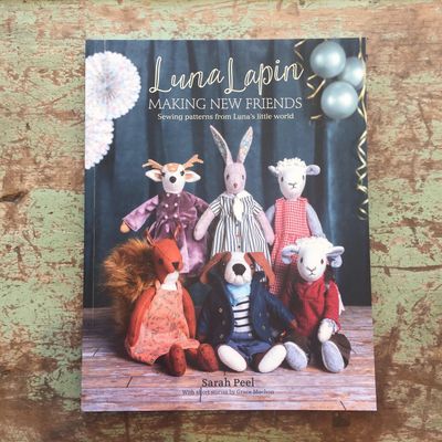 Luna Lapin: Making New Friends by Sarah Peel