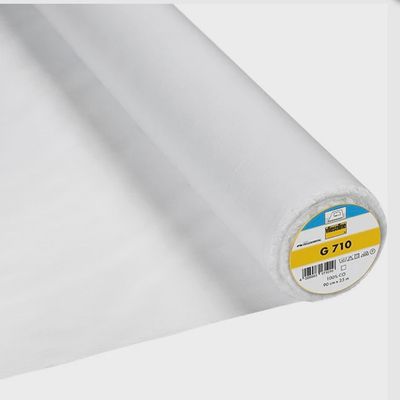 Vlieseline G710 / Per Metre