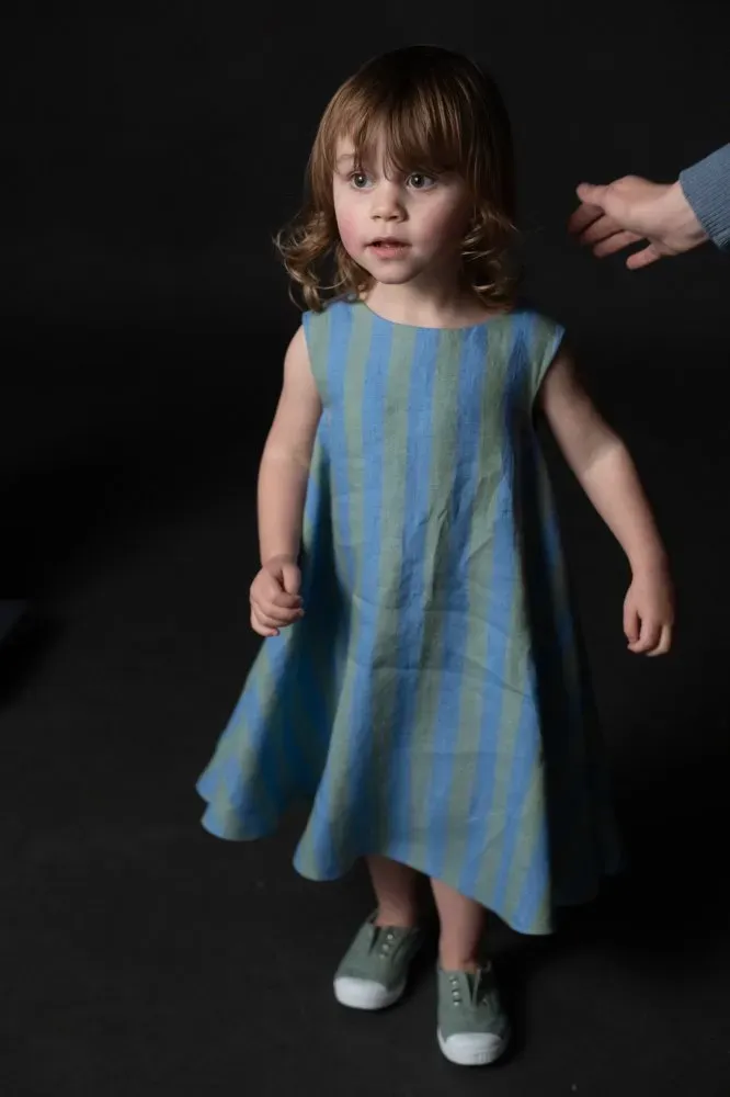Merchant &amp; Mills / The Trapezette Pattern 3-8yrs