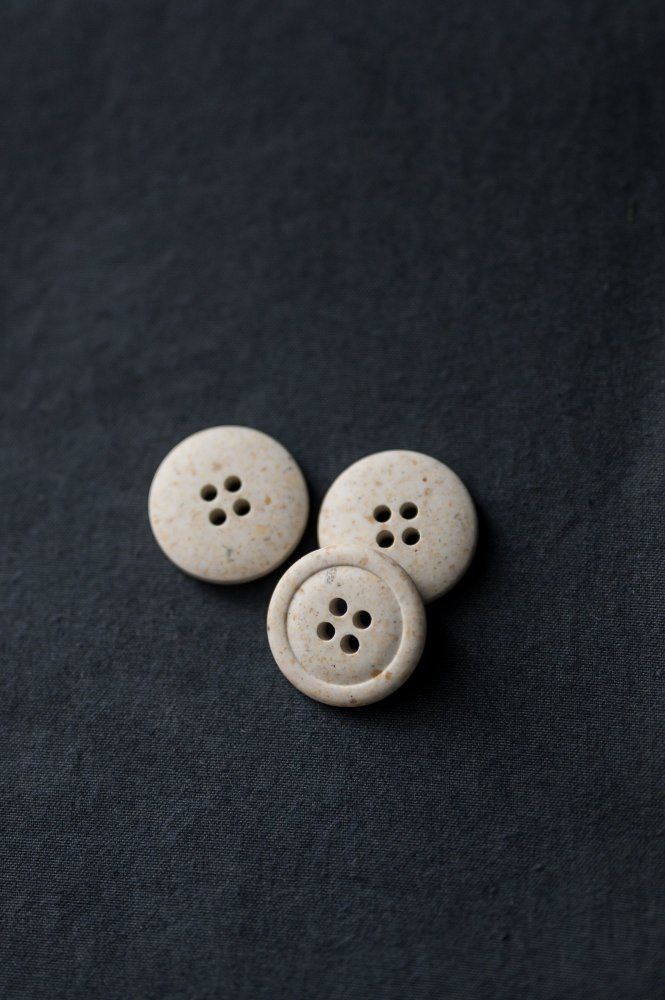 Bianco Recycled Resin Button 20mm Cream