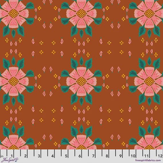 Folk Heart - Eyelet / Amber - 25cm