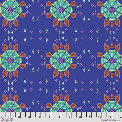 Folk Heart - Eyelet / Periwinkle - 25cm