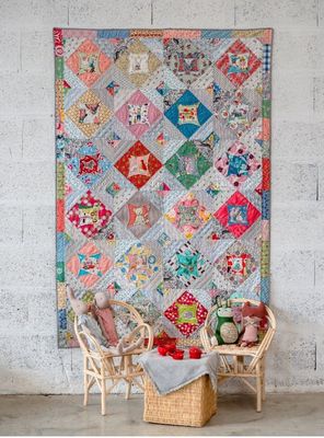 There's A Bear in There Quilt Pattern + Template Set - Judy Newman