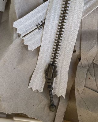 Petite Knit Zippers 35cm
