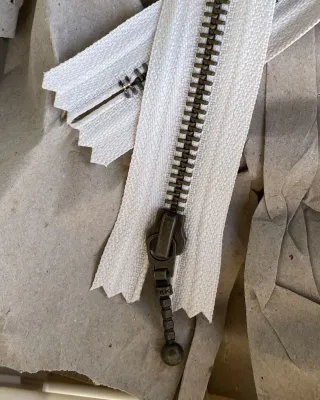 Petite Knit Zippers 35cm