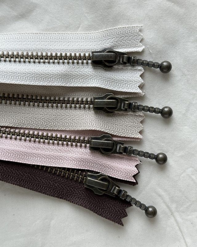 Petite Knits Zippers 28cm