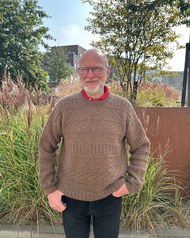 Storm Sweater - Mens / Petite Knits Pattern