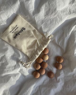 Cedar Wood Balls / Petite Knit