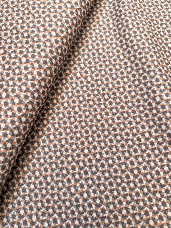 Hokkoh Printed Lawn / Geo Wings Brown Black / 25cm