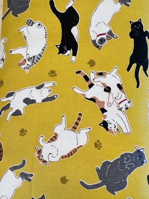 Japanese Heavy Cotton / Playful Cats / 25cm