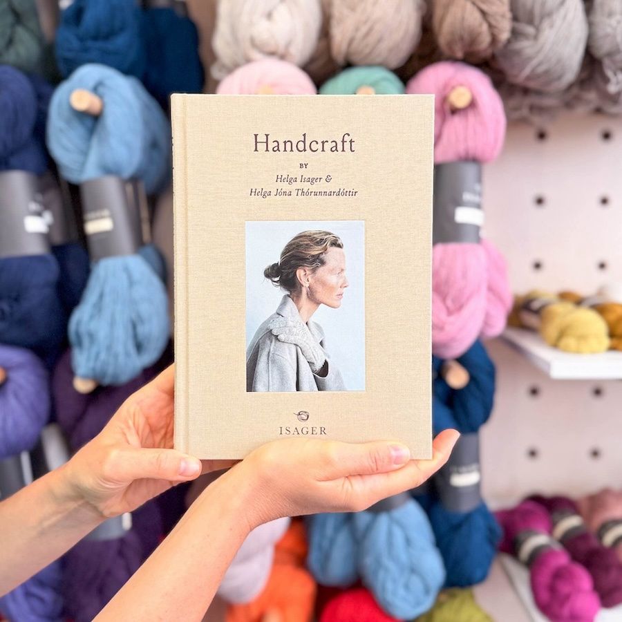 Handcraft / Book by Helga Isager