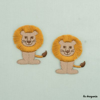 Iron on Felt Patch / Sitting Lion