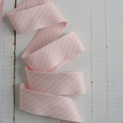 2.5" Bias Quilt Binding / Pink Stripe Cotton / Per Metre
