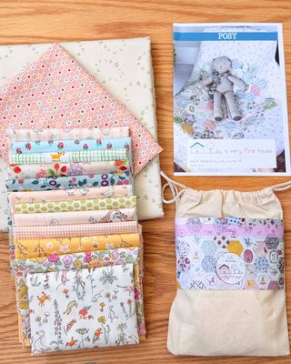 Judy Newman Posy Quilt Fabric Kit + Pattern + Templates