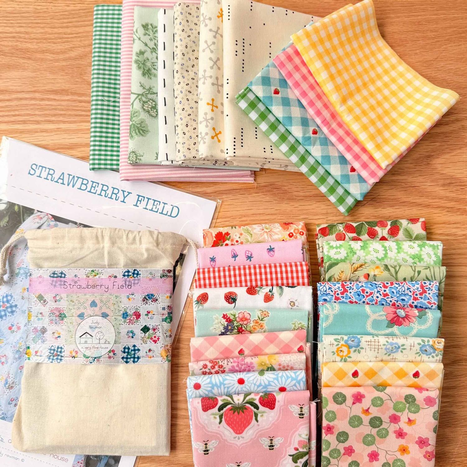 Judy Newman Strawberry Fields Kit / Fabric + Pattern + Templates