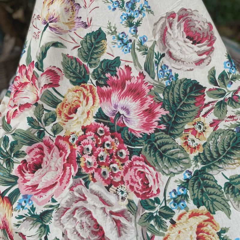 Floral Bouquet Fabric / Per 25cm