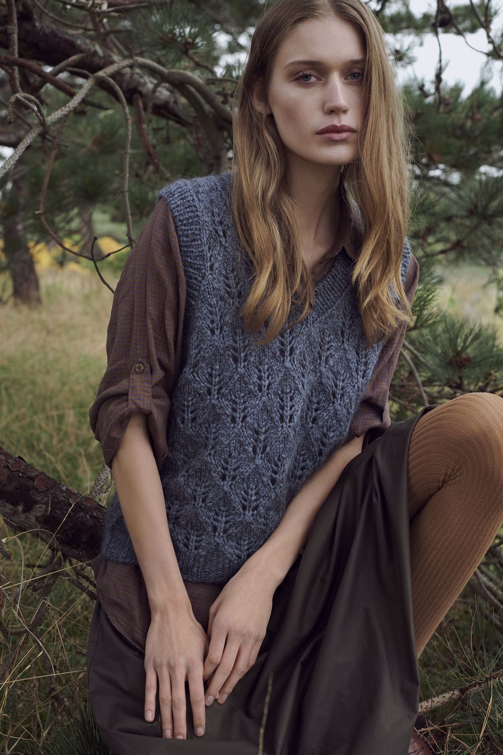 Isager Single Patterns / Ocean Slipover Vest