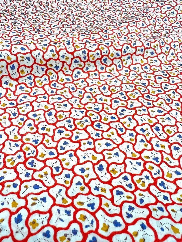 Liberty Tana Lawn Remnant - 1.7m Floral Paving C