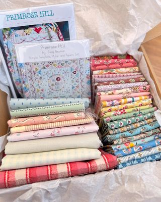 Primrose Hill Quilt / Fabric Kit + Pattern + Templates