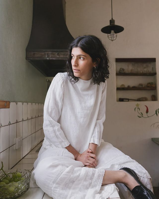 Metta / Emma Button Back Top in Lightweight Linen