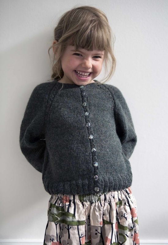 Isager Single Patterns / Ingrid's Cardigan (Kids)
