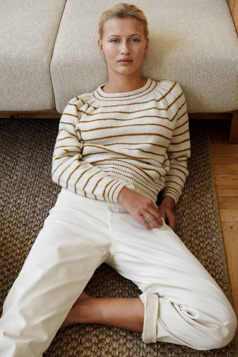 Isager Single Patterns / Swirl Sweater