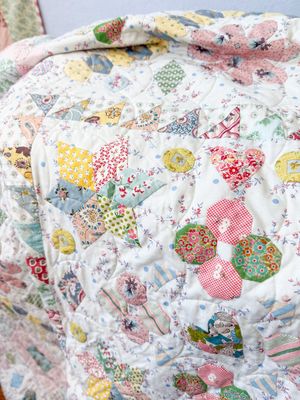 Apples and Trees Pattern + Template Set / Judy + Emma Newman