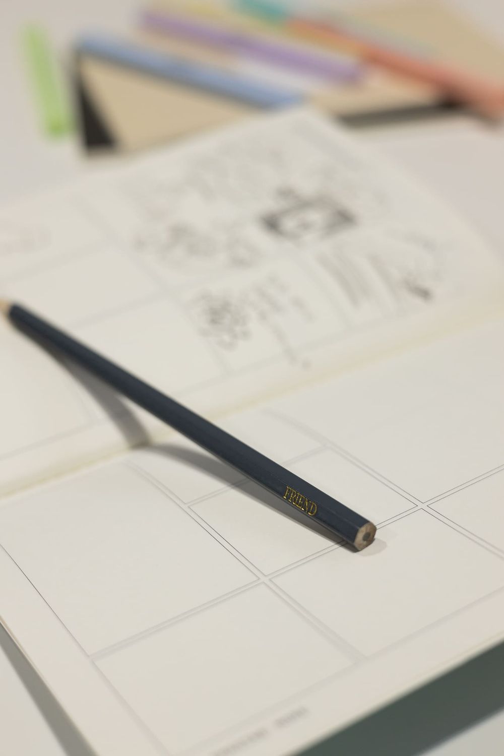 Creator's Friend / 3x Friend Sketch HB Pencils