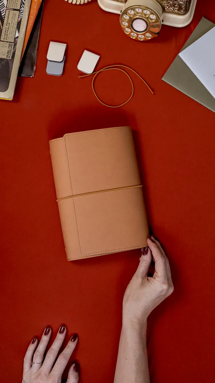 Creator's Friend Refillable Notebook Folio / Saddle Brown