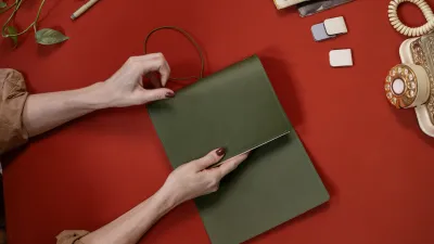 Creator's Friend Refillable Notebook Folio / Olive Green