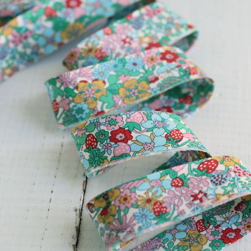 2.5" Bias Quilt Binding / Liberty Forest B / Per Metre