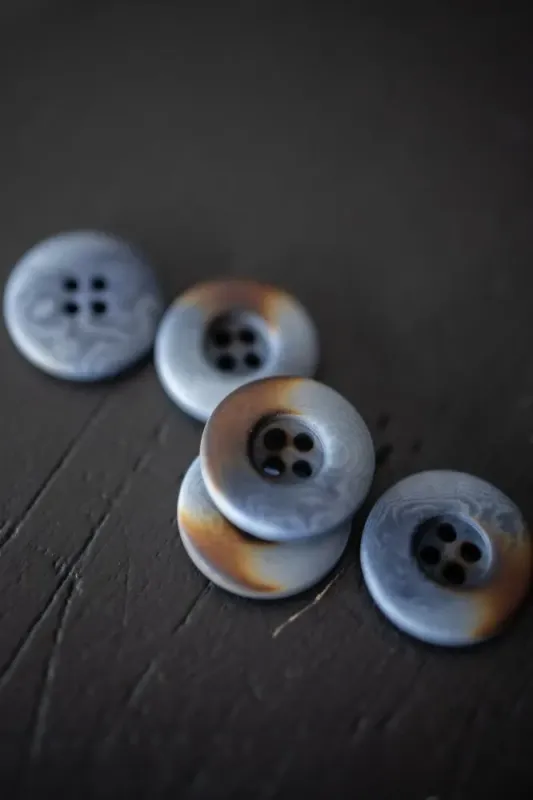 Merchant &amp; Mills / Denim Blue Corozo Buttons