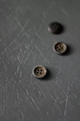 Merchant &amp; Mills / Chevy Buttons 15mm