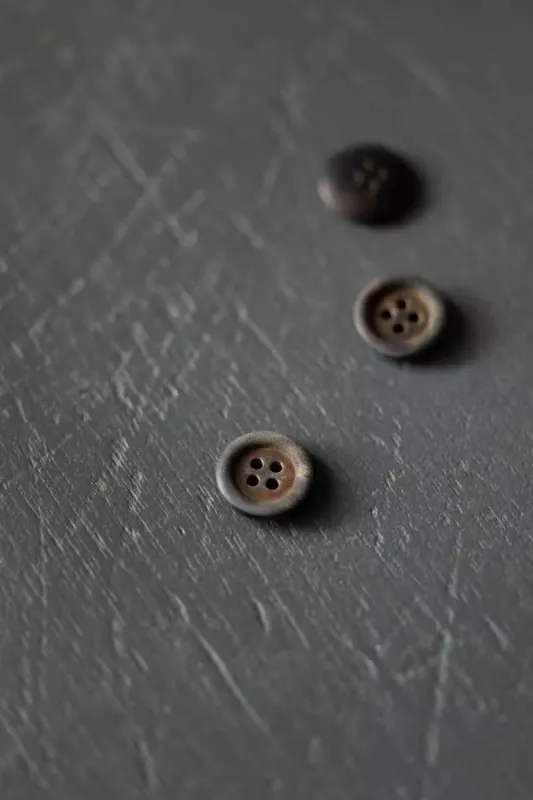 Merchant &amp; Mills / Chevy Buttons 15mm