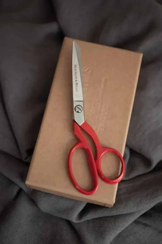 Merchant &amp; Mills / Red Extra Sharp 8" Tailoring Scissors