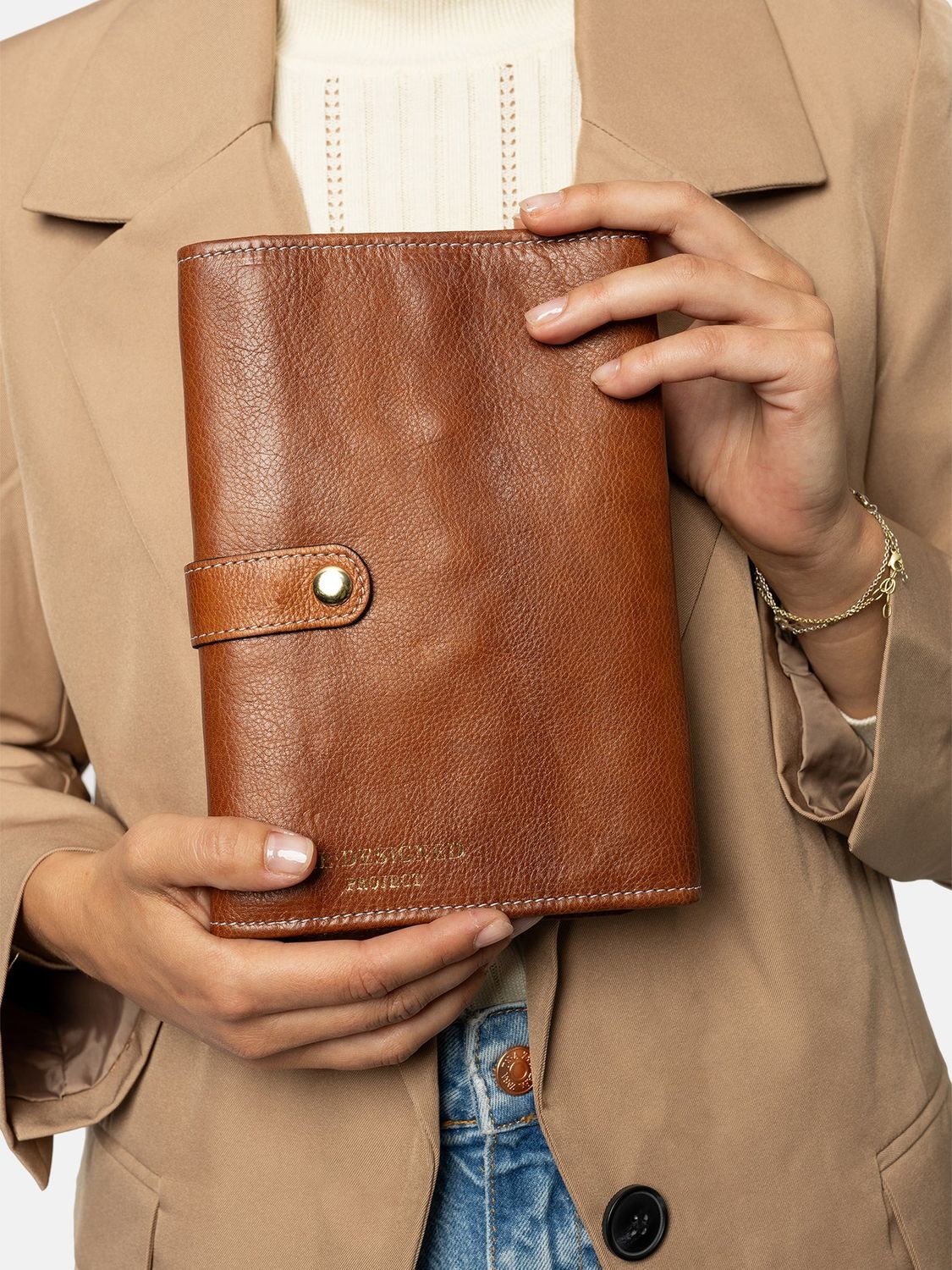 RE:DESIGNED Project 7 Needle Case, Colour: Walnut