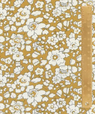 Liberty Tana Lawn / Betsy Boo Gold / 25cm