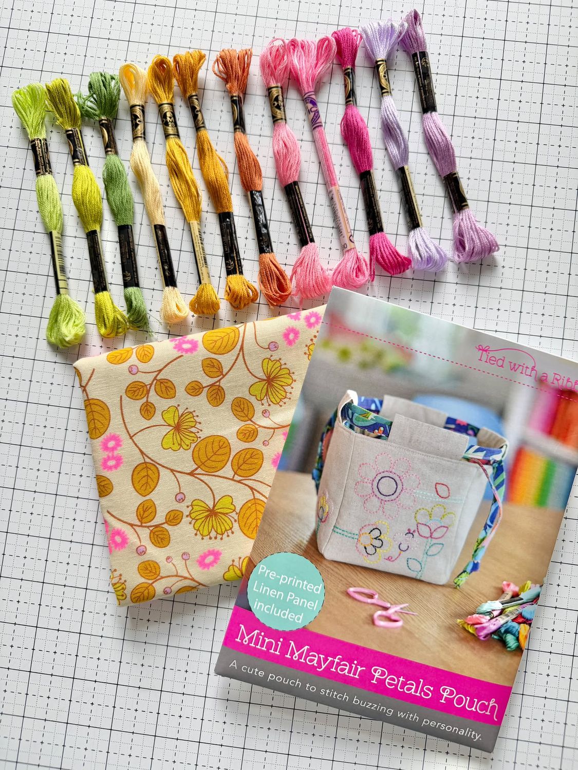 Mini Mayfair Petals Pouch Kit (Pattern, Panel, Fabric + Threads)