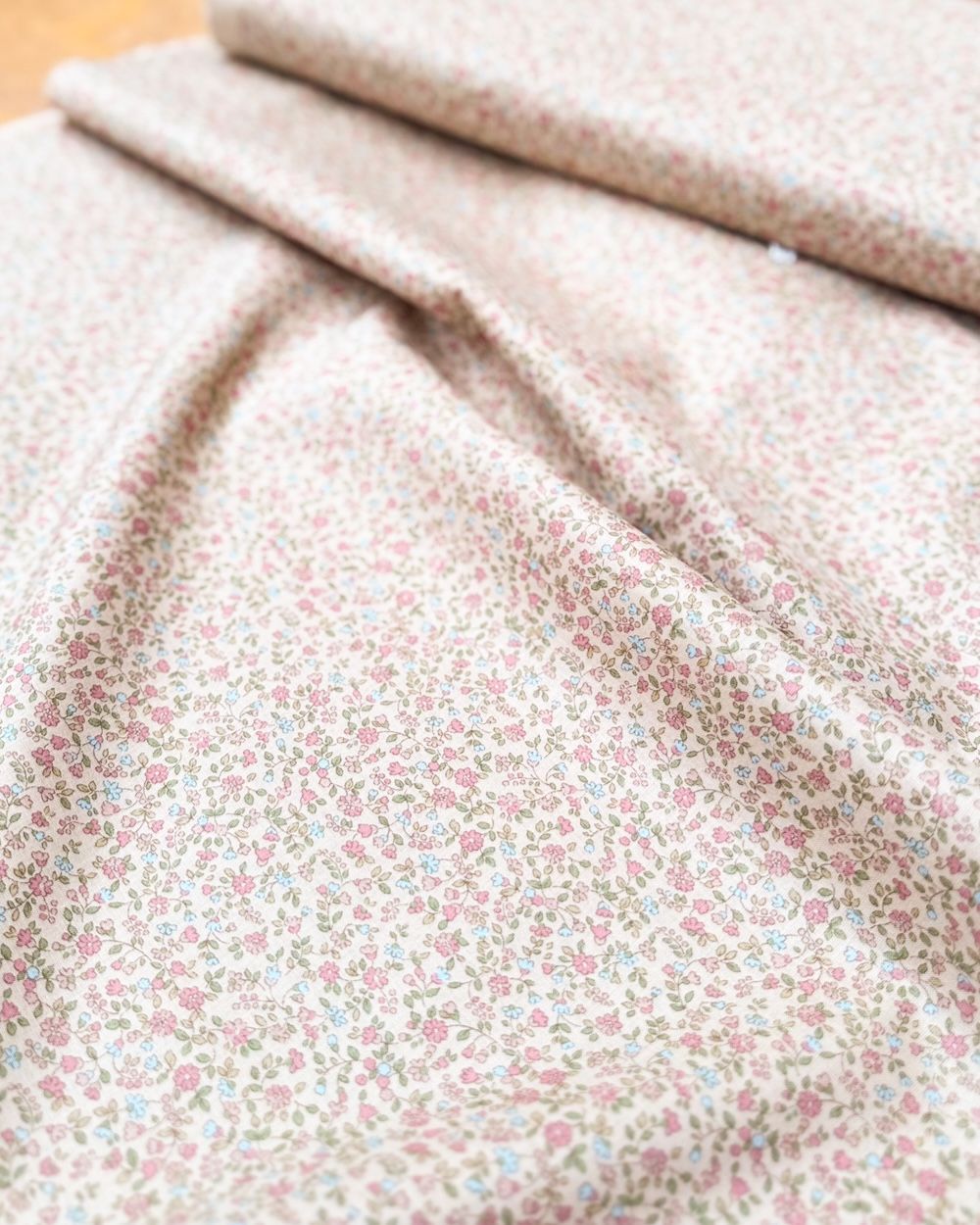 Sevenberry / Ditsy Floral Pink / Per 25cm