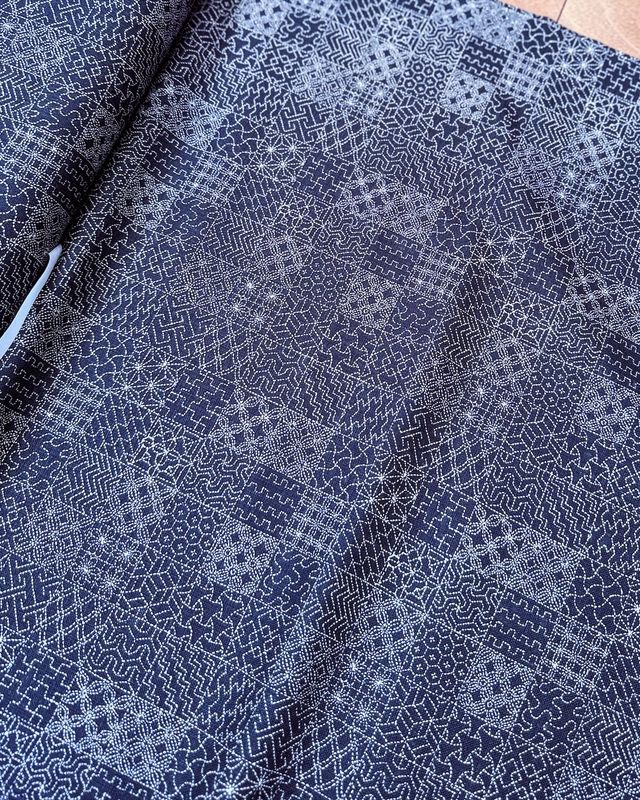 Sevenberry Poplin / Navy Sashiko Print / Per 25cm