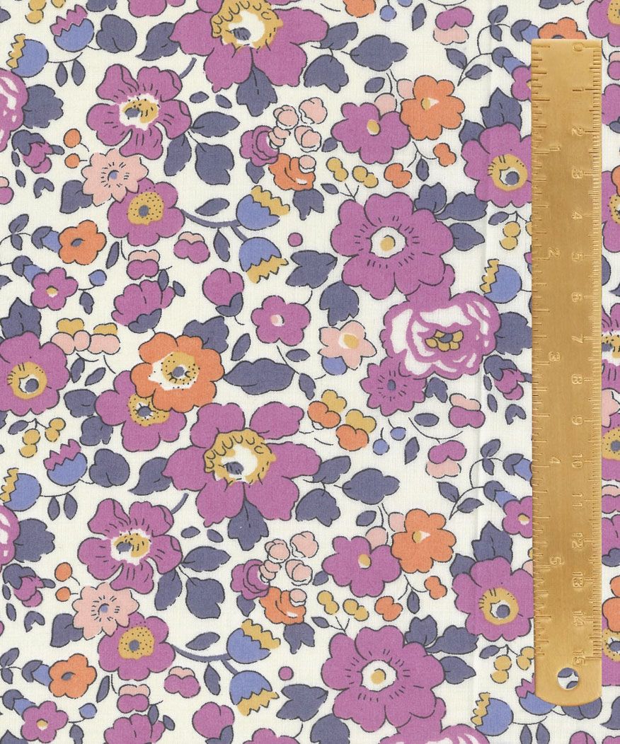 Liberty Tana Lawn Classics 26 / Betsy L (Purple) / Per 25cm