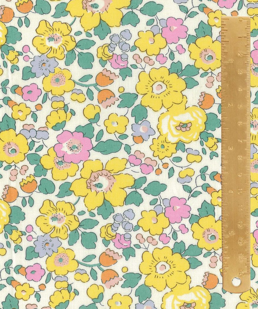 Liberty Tana Lawn Classics 26 / Betsy K (Yellow) / Per 25cm