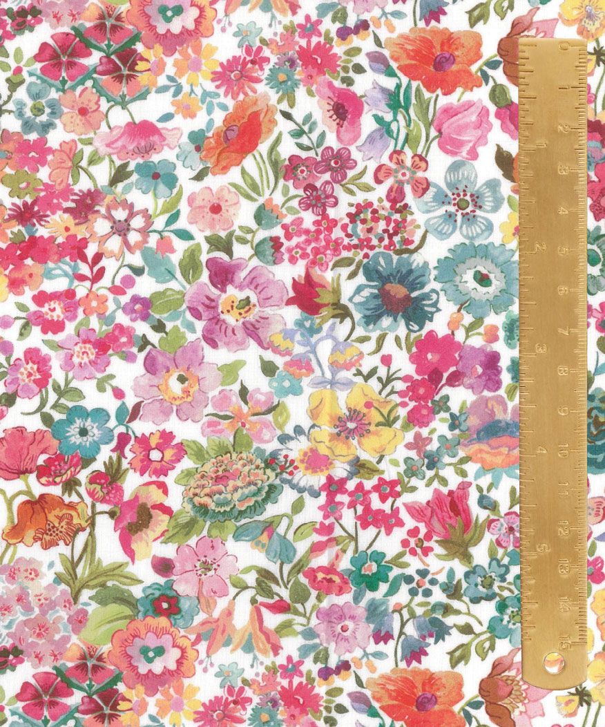 Liberty Tana Lawn Classics 26 / Classic Meadow A / Per 25cm
