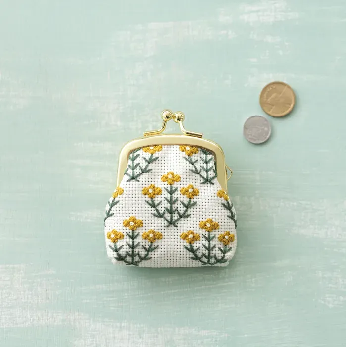 Alice Makabe Counted Stitch Kit / Buttercup Pouch