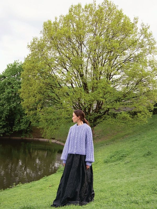 Sandnes Garn 2210 No. 6 – Lulu cable cardigan