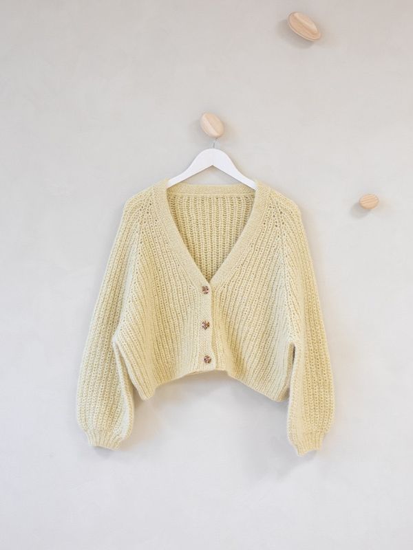 Sandnes Garn 2302 No. 6 – Brook cardigan