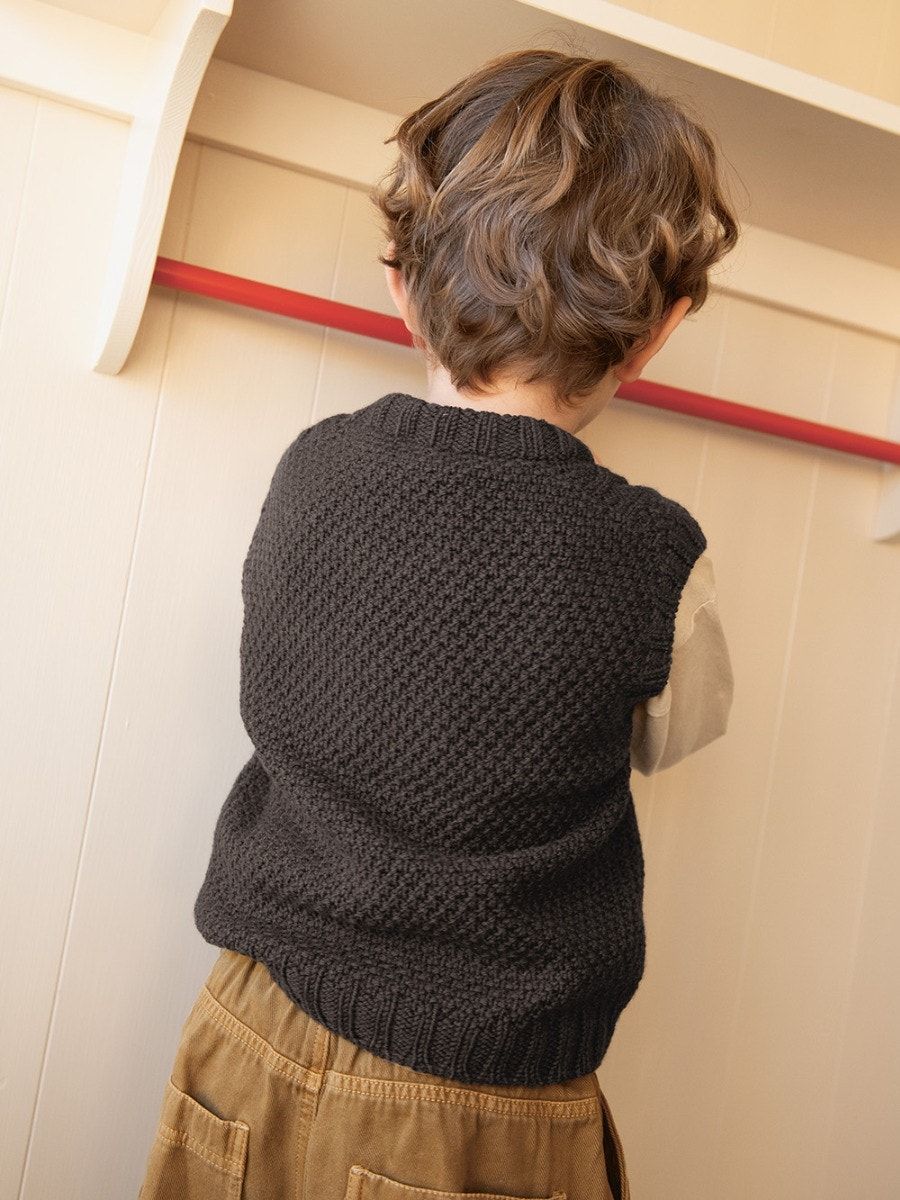 Sandnes Garn 2501 No. 3 – Caspian Slipover Junior