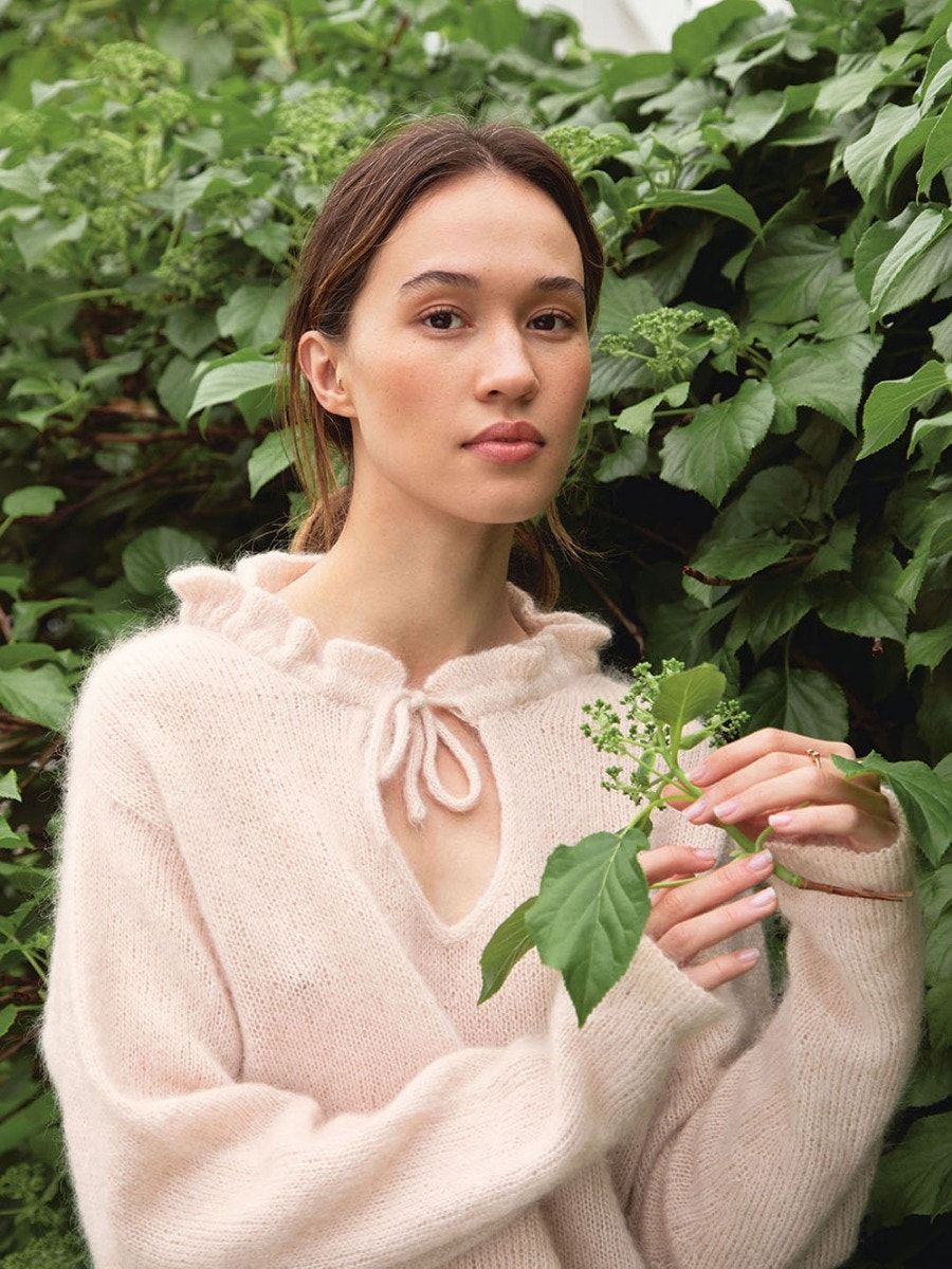 Sandnes Garn 2210 No. 5 – Malou blouse